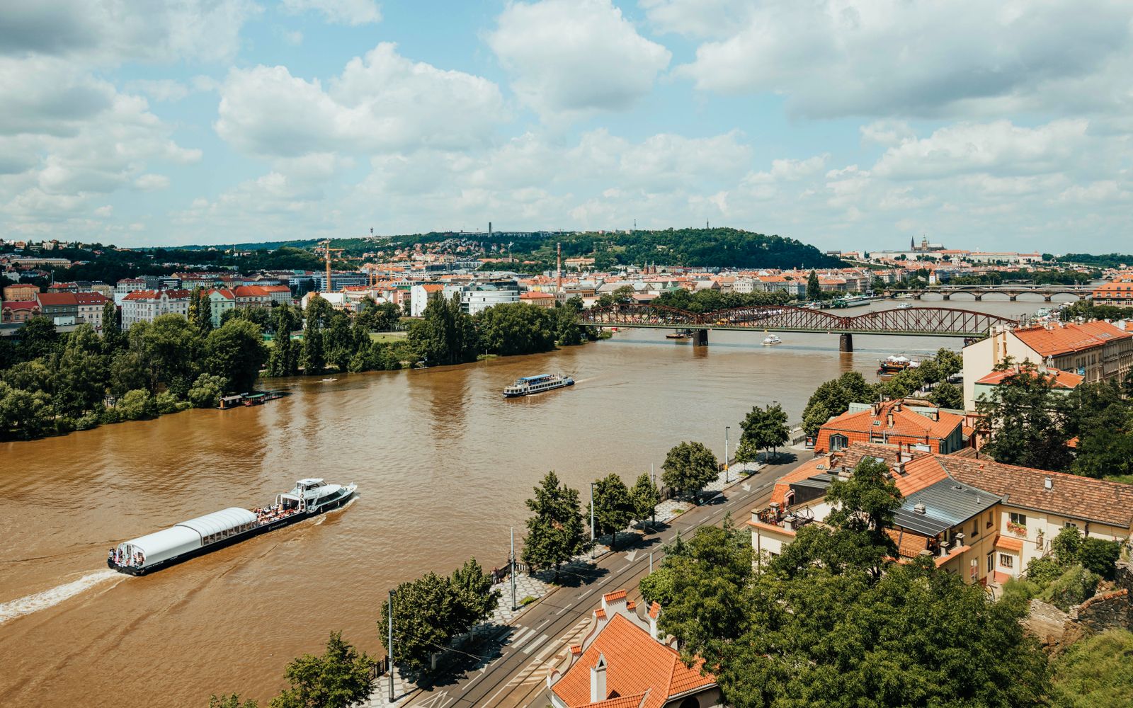 Zum ersten Mal in Prag: die passende Moldaufahrt wählen